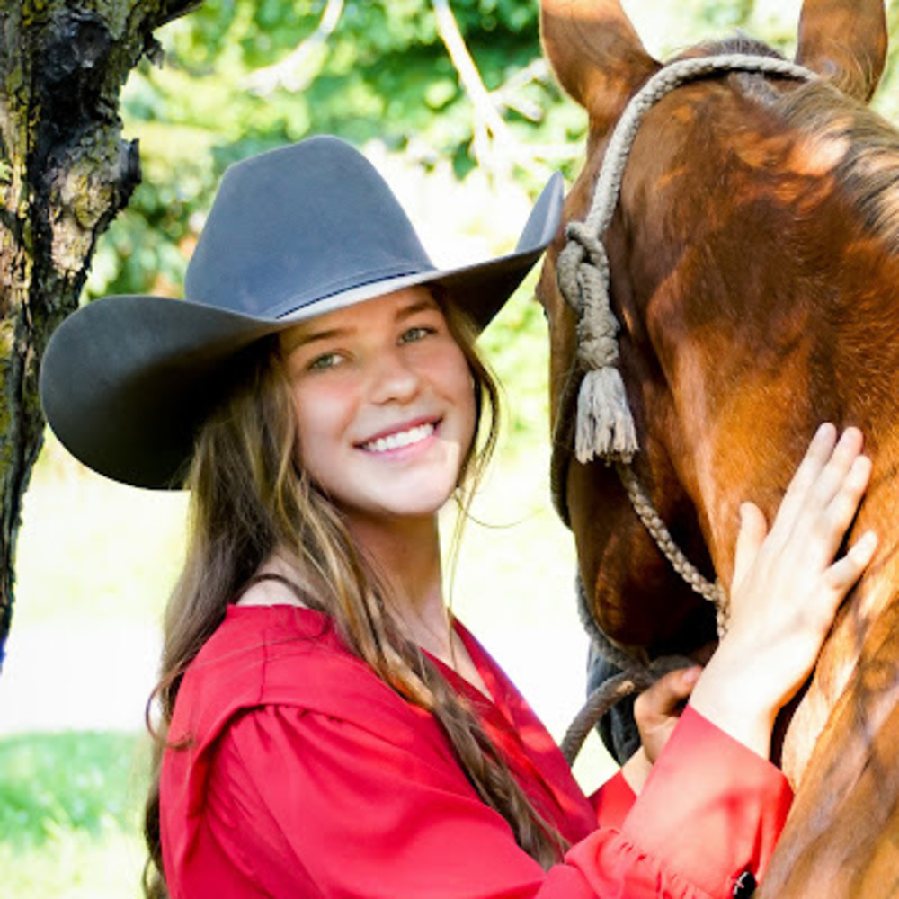 Meet your Posher, Alexis